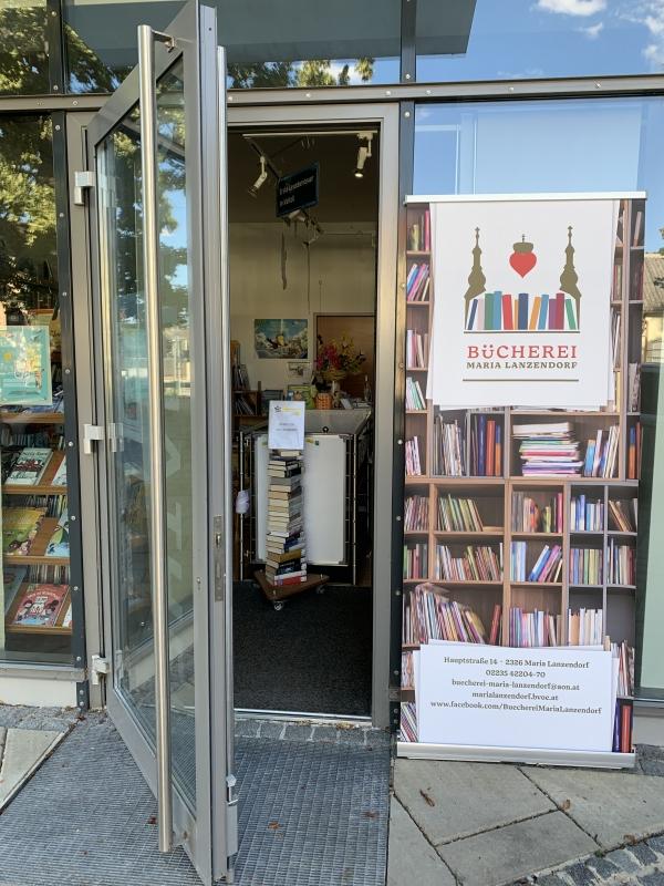 Eingangsbereich Bücherei